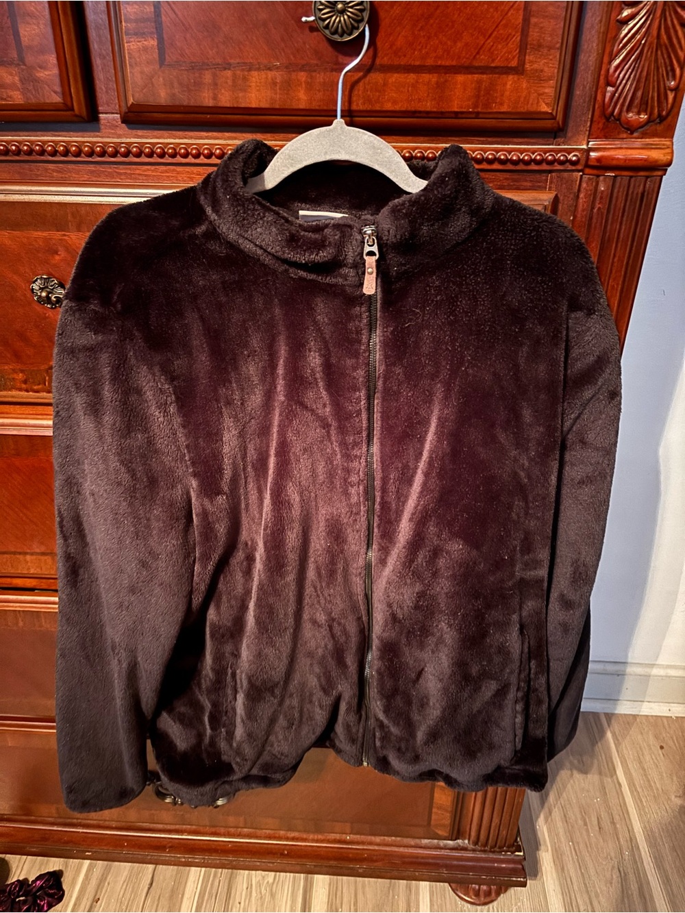 Plush Zip-Up Faux Fur Jacket - black